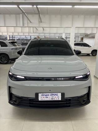 LEAPMOTOR C10 28,4 KW REEV